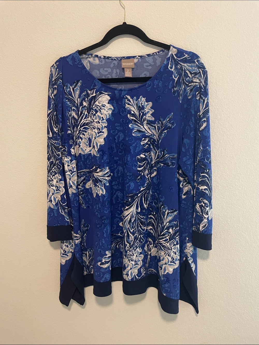 Chico's Royal Blue and White Floral Scoop Neck Tunic